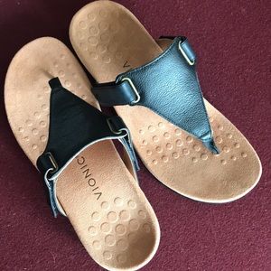 Sandals - Vionic Leather